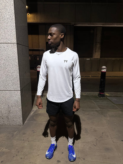 WHITE LONG SLEEVE TRAINING TOP